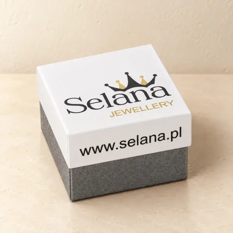 Białe pudełko P1 z wieczkiem i logo Selana Jewellery
